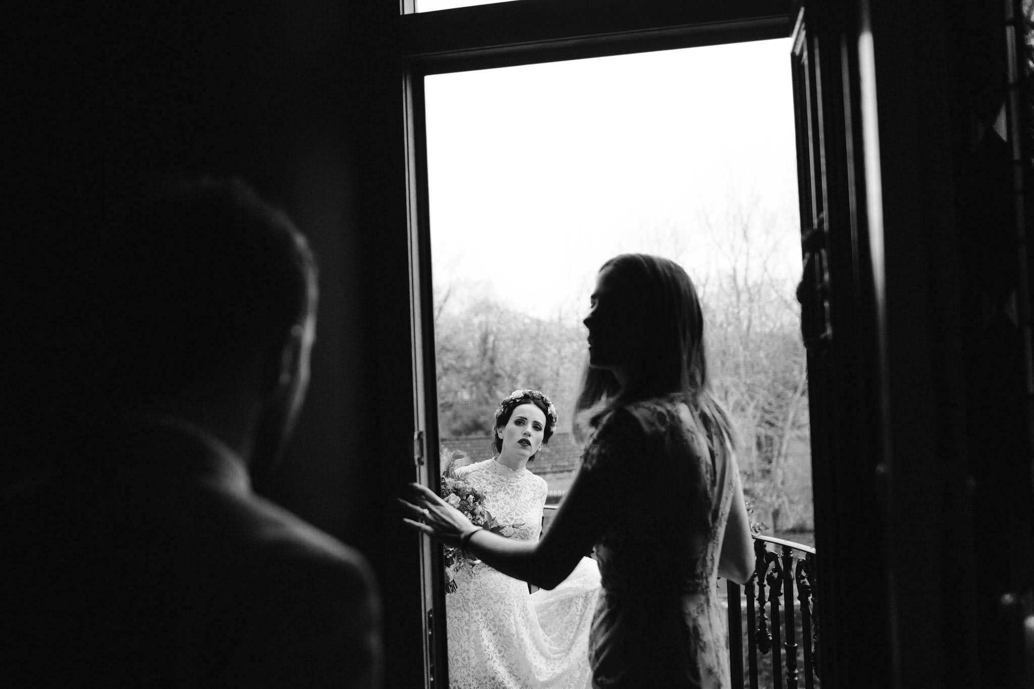 intimate wedding photographer 058