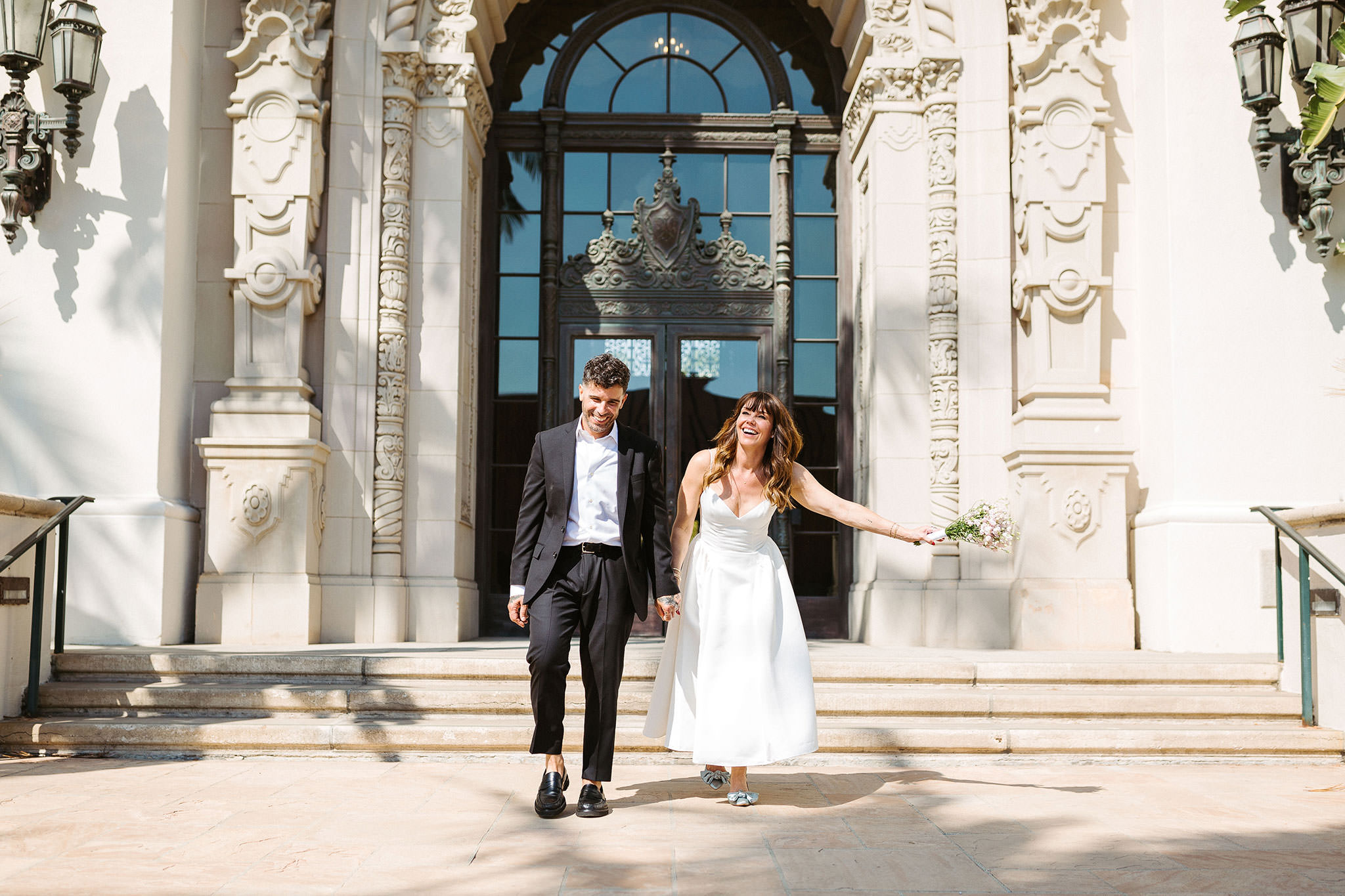 BEVERLY HILLS COURTHOUSE WEDDING 6 beverly hills courthouse wedding outside city hall